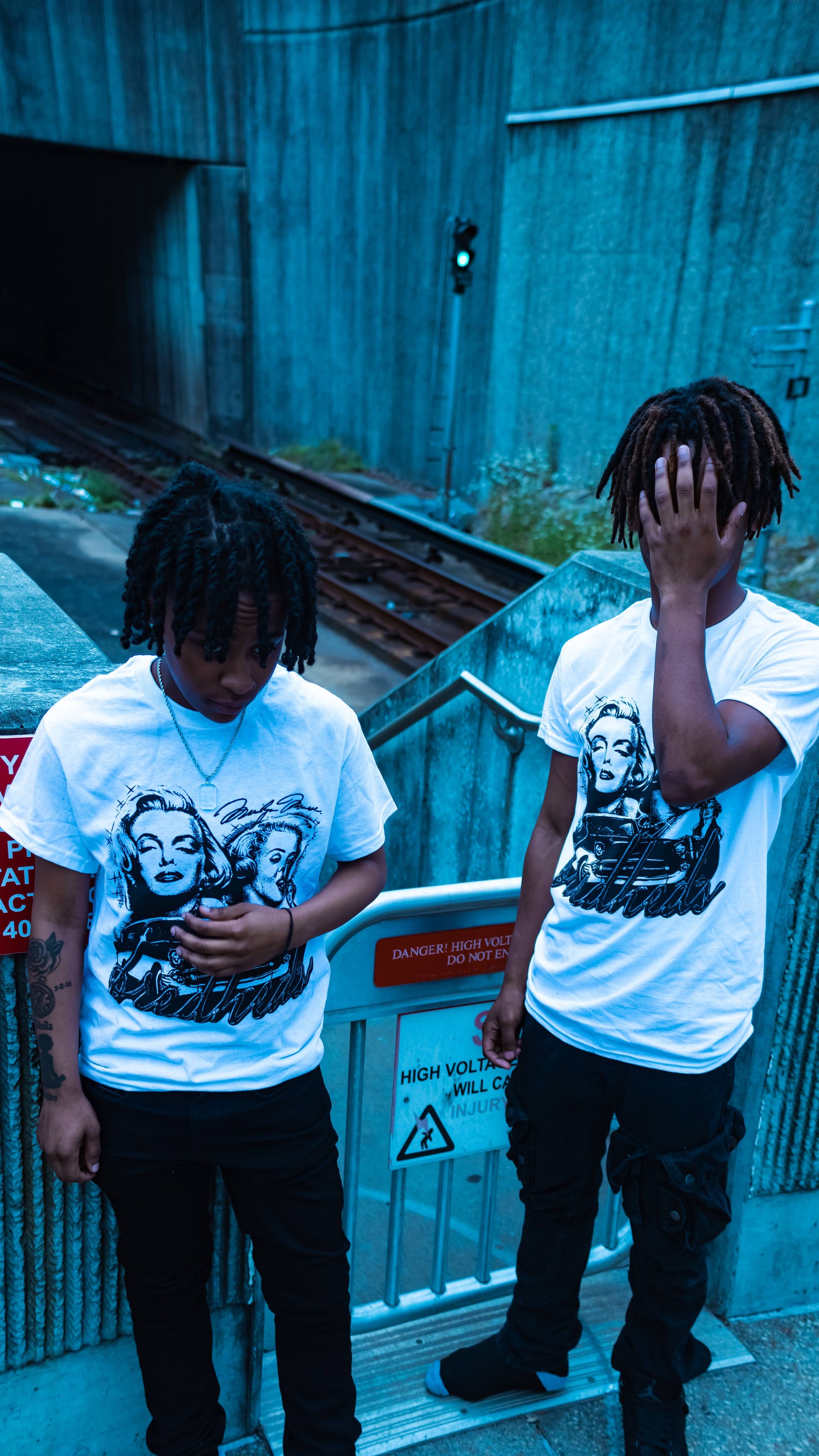 BREDHEDS MARY ROE GRAPHIC TEE